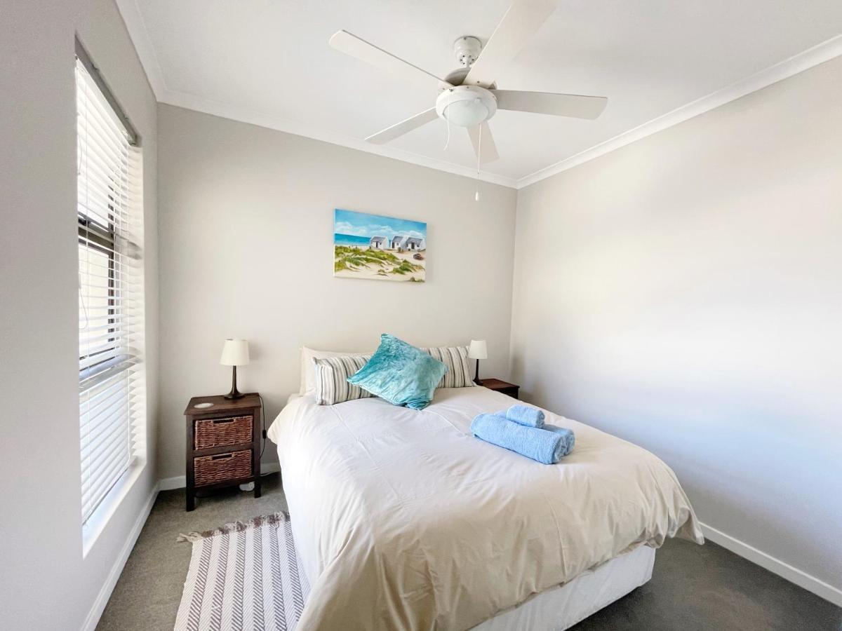 Sunset View At Whale Cove Apartamento Gansbaai Exterior foto