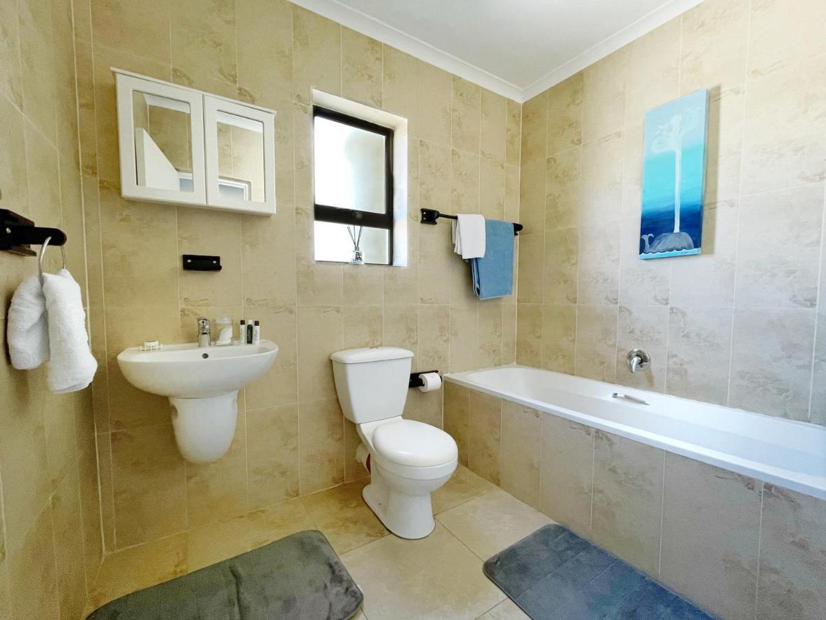 Sunset View At Whale Cove Apartamento Gansbaai Exterior foto