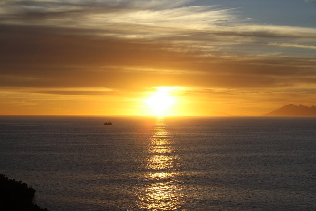 Sunset View At Whale Cove Apartamento Gansbaai Exterior foto